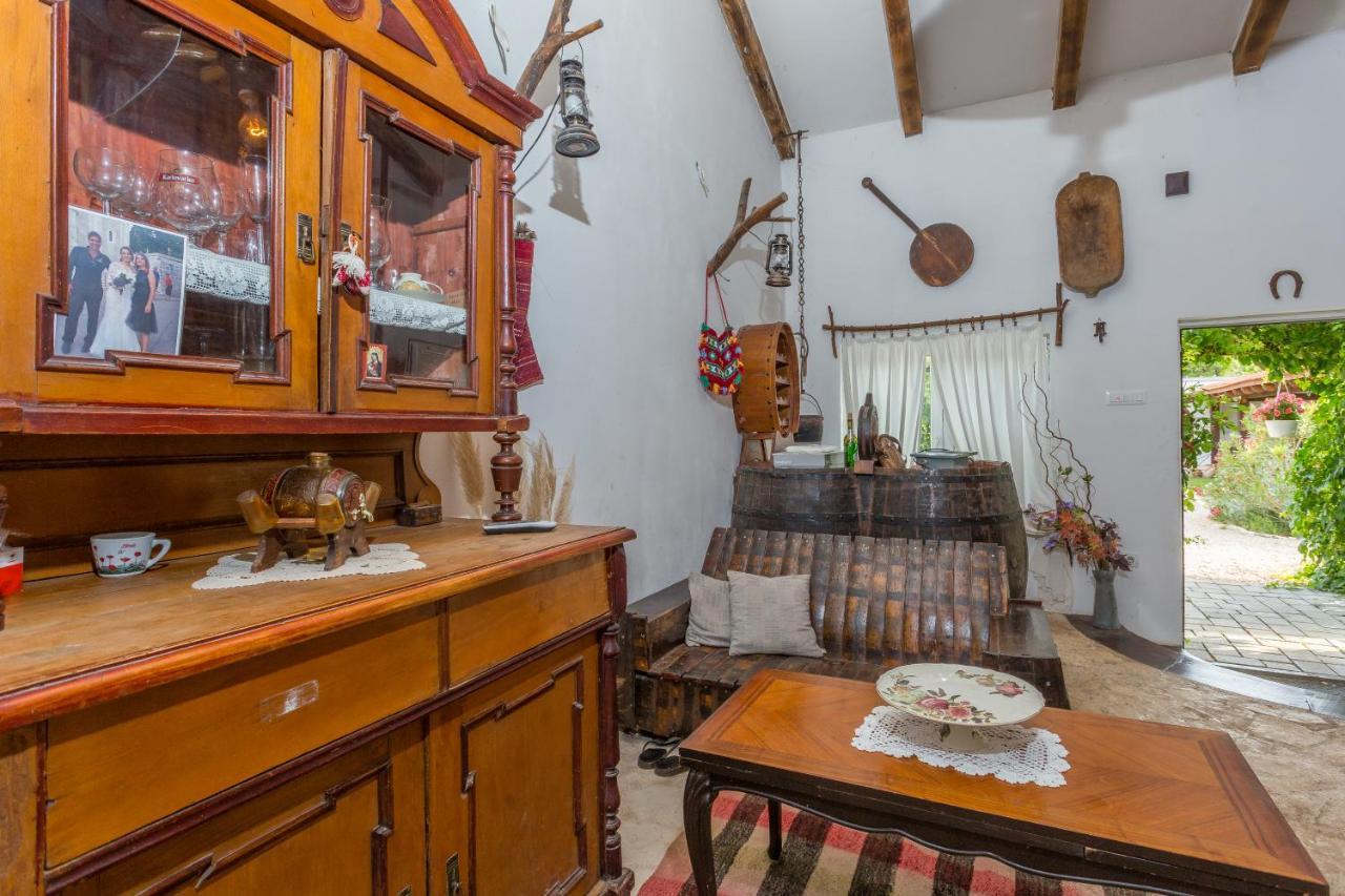 Kuca Za Odmor Joko I Jeka Villa Bogatić Kültér fotó