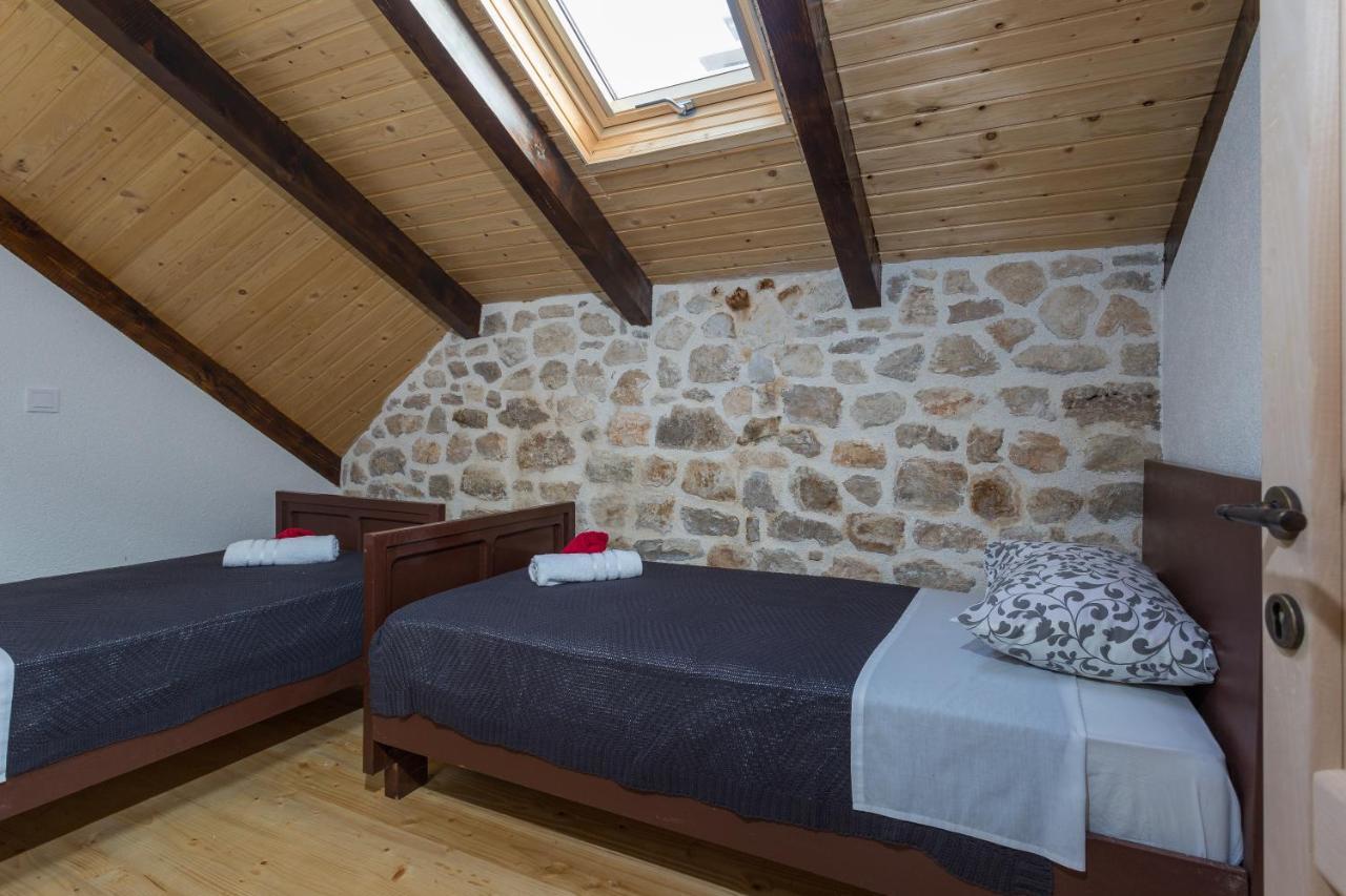 Kuca Za Odmor Joko I Jeka Villa Bogatić Kültér fotó