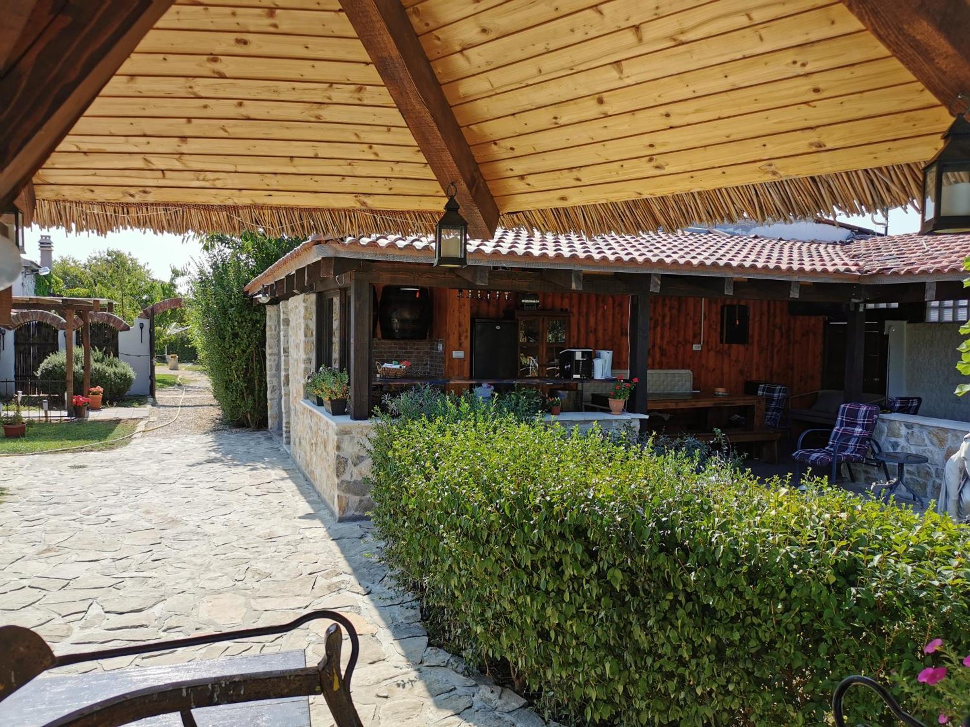 Kuca Za Odmor Joko I Jeka Villa Bogatić Kültér fotó